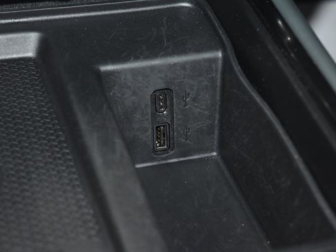 Used 2024 GMC Acadia AT4 w/ Super Cruise Package image 13