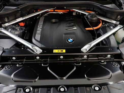 New 2026 BMW X5 xDrive50e image 25