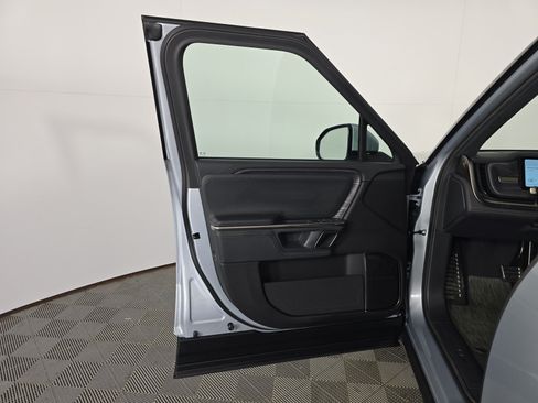 Used 2024 Rivian R1T Adventure AWD/4WD image 16