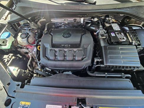Certified 2023 Volkswagen Tiguan SE R-Line FWD image 25