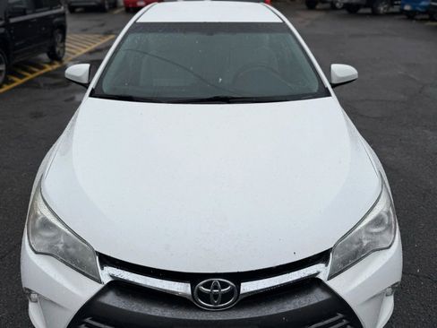 Used 2016 Toyota Camry LE FWD image 5