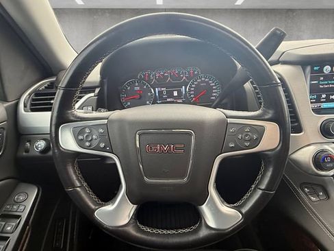 Used 2019 GMC Yukon XL SLT w/ Open Road Package AWD/4WD image 21