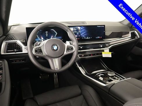 New 2026 BMW X7 xDrive40i w/ M Sport Package image 2