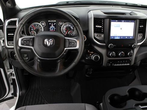 Used 2024 RAM 2500 Big Horn w/ Protection Group AWD/4WD image 10