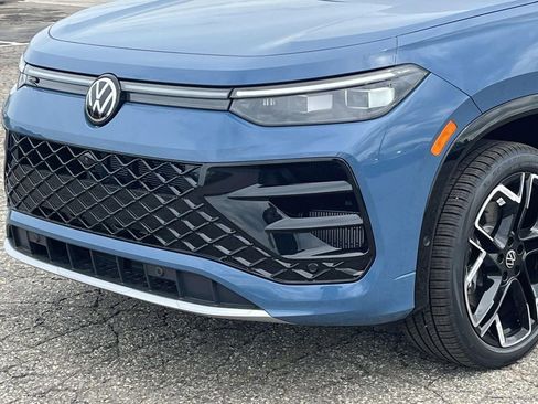 New 2026 Volkswagen Tiguan SEL R-Line AWD/4WD image 6