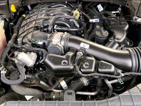 Used 2025 Jeep Grand Cherokee Altitude AWD/4WD image 33