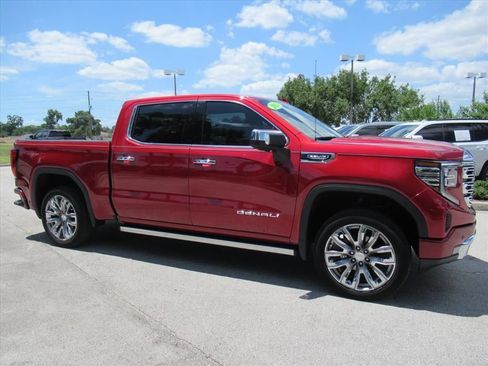 Used 2024 GMC Sierra 1500 Denali w/ Denali Reserve Package AWD/4WD image 2