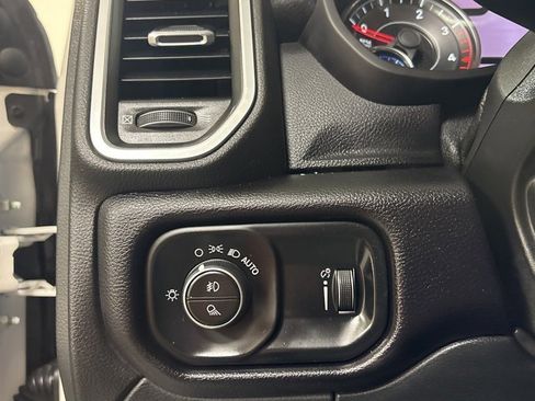 Used 2022 RAM 2500 Big Horn w/ Level C Equiment Group image 11