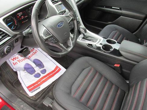 Used 2013 Ford Fusion SE FWD image 8