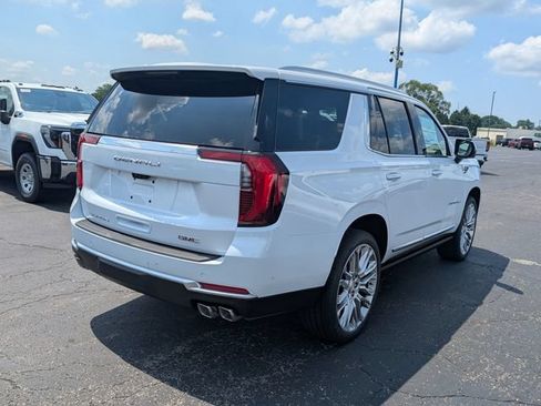 New 2026 GMC Yukon Denali w/ Denali Reserve Package AWD/4WD image 7