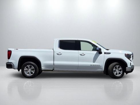 Used 2023 GMC Sierra 1500 SLE AWD/4WD image 3
