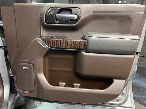 Used 2020 GMC Sierra 1500 Denali w/ Denali Ultimate Package AWD/4WD image 18