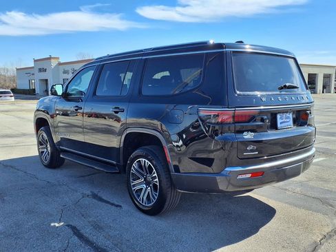 Used 2022 Jeep Wagoneer Series III w/ Rear Seat Video Group 1 image 5