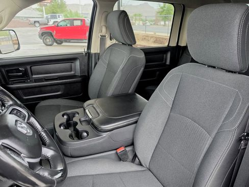 Used 2020 RAM 2500 Tradesman w/ Safety Group image 15