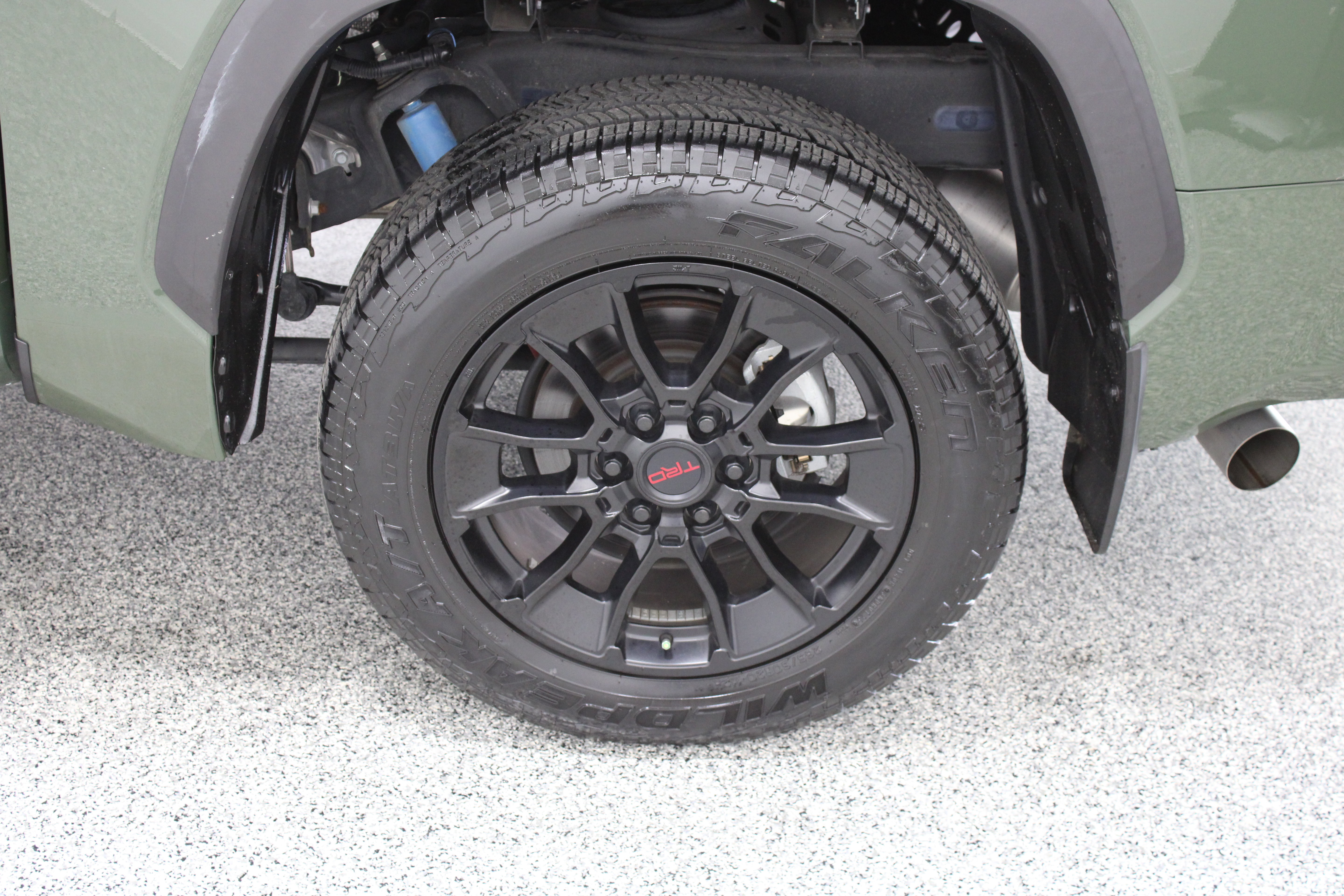 Used 2023 Toyota Tundra Limited w/ TRD Off-Road Package AWD/4WD image 11