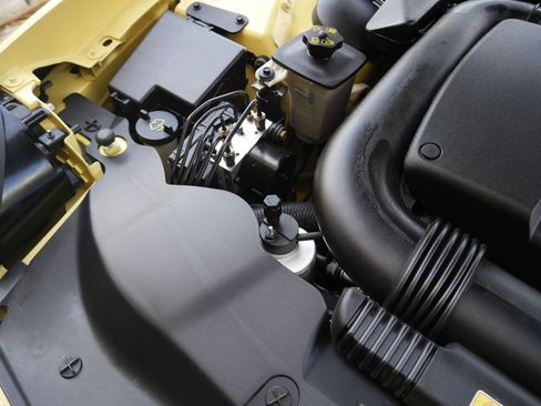 Used 2002 Ford Thunderbird image 87