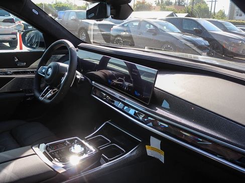 New 2026 BMW 760i xDrive w/ Executive Package AWD/4WD image 16