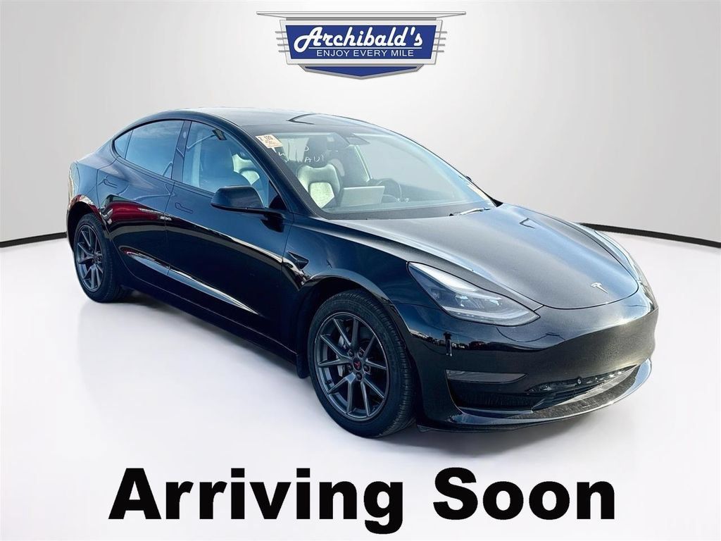 Used 2021 Tesla Model 3 Standard Range Plus RWD image 1