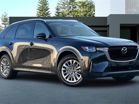 Used 2024 MAZDA CX-90 3.3 Turbo w/ Preferred Package image 2