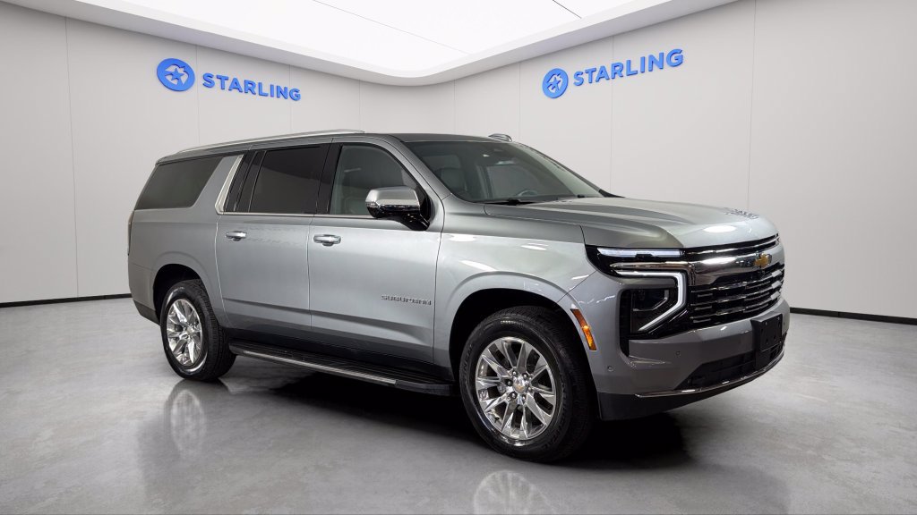 Used 2025 Chevrolet Suburban Premier RWD image 14