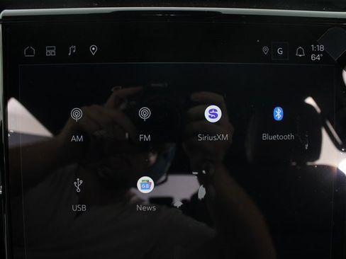 New 2026 GMC Acadia Elevation image 7