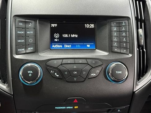Used 2018 Ford Edge SE FWD image 16