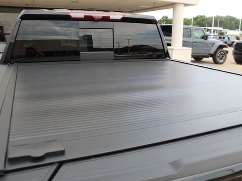 Used 2024 Chevrolet Silverado 1500 High Country AWD/4WD image 5