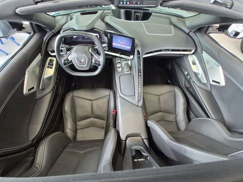 Used 2025 Chevrolet Corvette Stingray Preferred Cpe w/ Z51 Performance Package RWD image 20