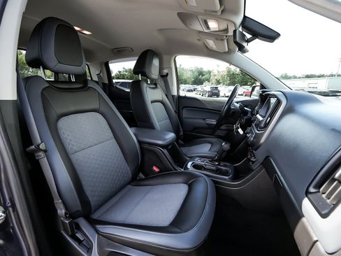 Used 2018 Chevrolet Colorado Z71 w/ Centennial Edition AWD/4WD image 35