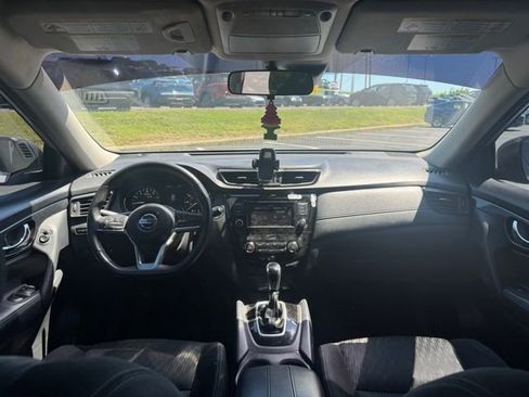 Used 2020 Nissan Rogue SV AWD/4WD image 14