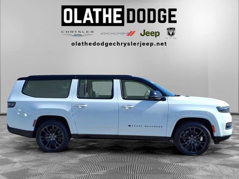 Used 2024 Jeep Grand Wagoneer L Series II w/ Quick Order Packagew 28T AWD/4WD image 31