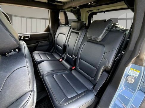 Used 2025 Ford Bronco Badlands AWD/4WD image 21