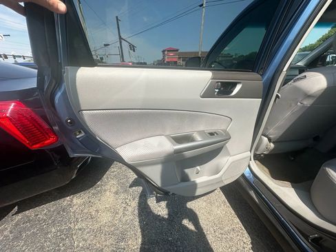 Used 2010 Subaru Forester 2.5X Premium image 17