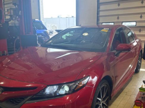 Certified 2022 Toyota Camry SE image 38