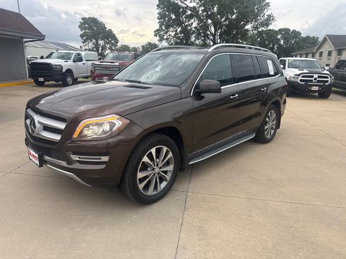 Used 2015 Mercedes-Benz GL 450 4MATIC image 7