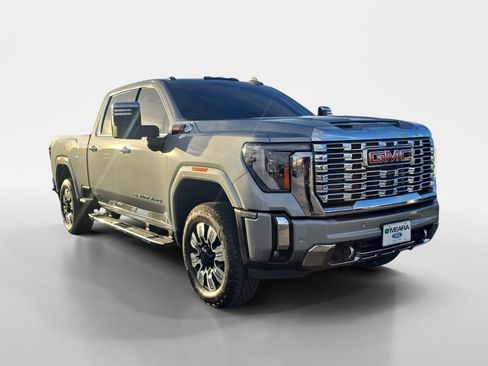 Used 2024 GMC Sierra 2500 Denali w/ Denali Reserve Package image 9