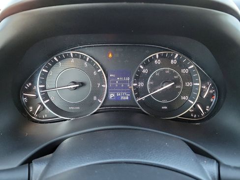 Used 2017 Nissan Armada SV image 18