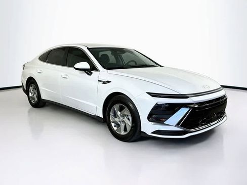 Used 2025 Hyundai Sonata SE FWD image 22