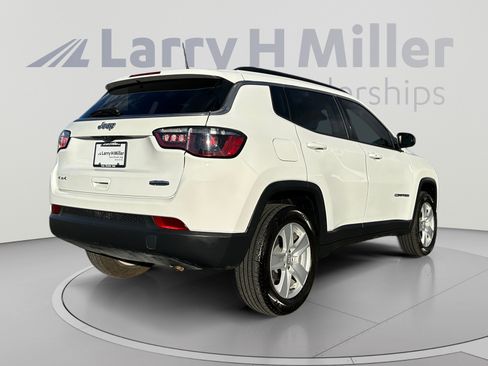 Used 2022 Jeep Compass Latitude AWD/4WD image 5