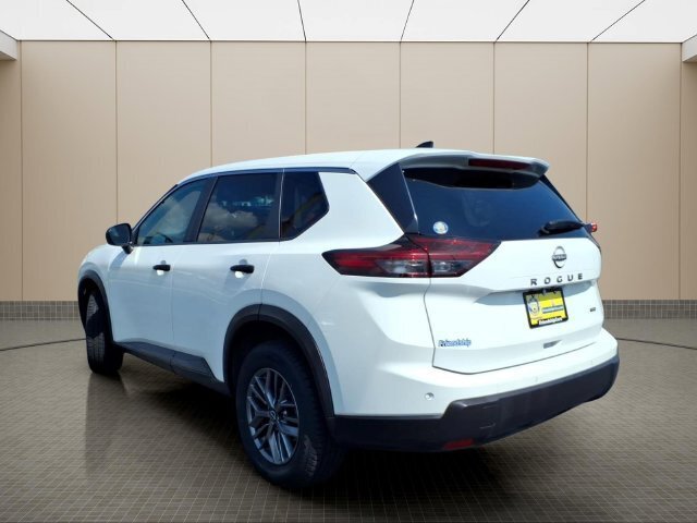 Used 2024 Nissan Rogue S AWD/4WD image 13