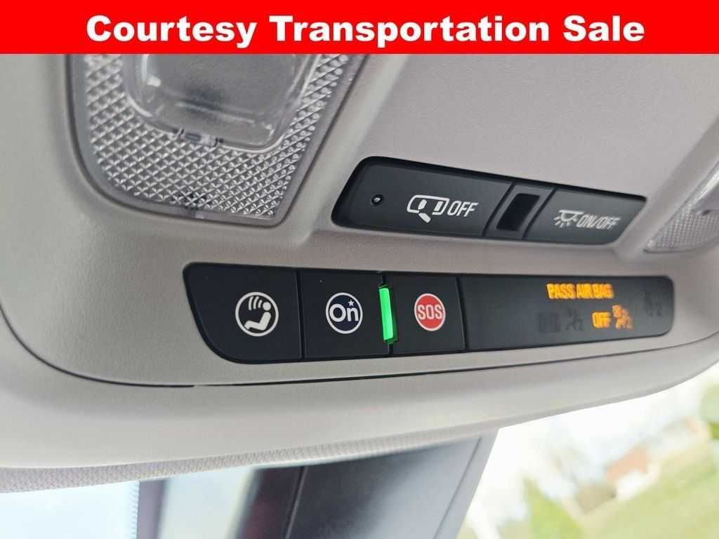 Used 2025 Chevrolet Blazer LT AWD/4WD image 31