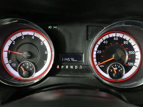 Used 2017 Dodge Grand Caravan SXT FWD image 28