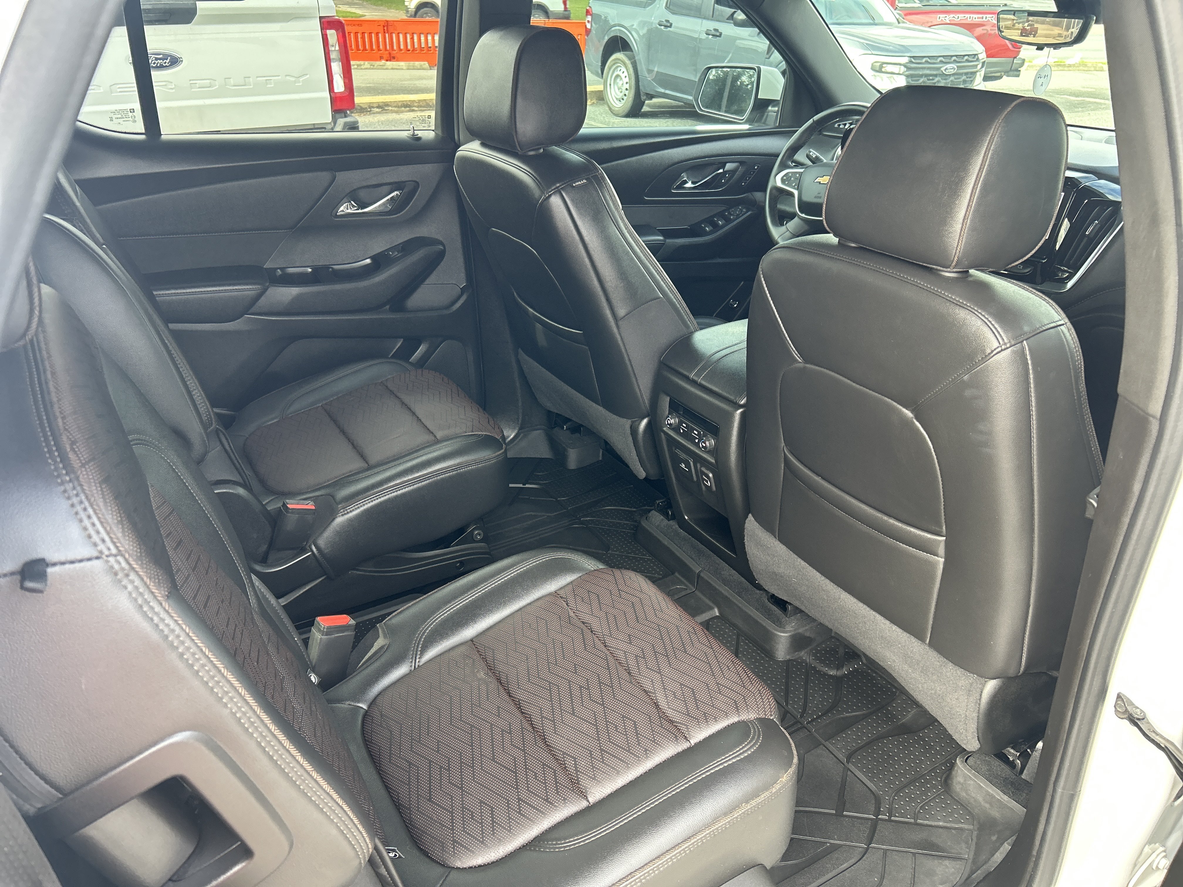 Used 2023 Chevrolet Traverse High Country w/ LPO, Floor Liner Package AWD/4WD image 22