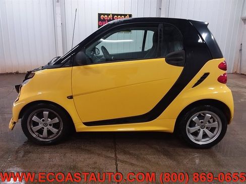 Used 2014 smart fortwo passion image 5
