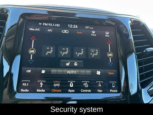 Used 2019 Jeep Cherokee Limited image 20