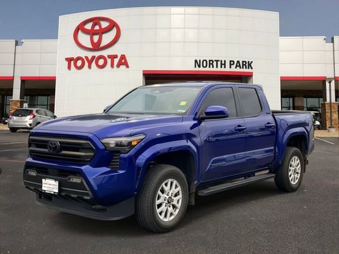 Certified 2024 Toyota Tacoma SR5 image 1