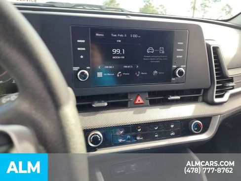 Used 2024 Kia Sportage LX image 20