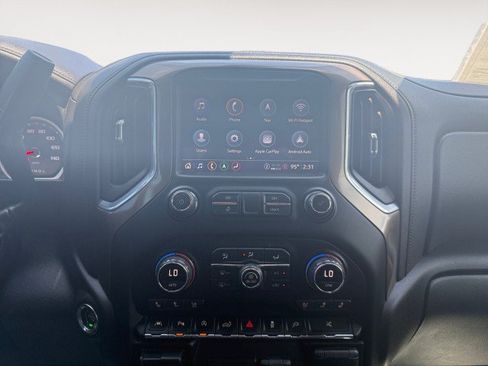 Used 2021 Chevrolet Silverado 1500 High Country w/ Technology Package AWD/4WD image 8