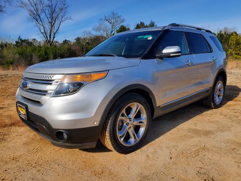 Used 2014 Ford Explorer Limited w/ Equipment Group 302A image 19