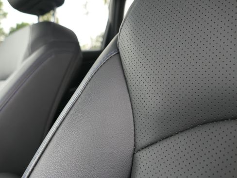 Certified 2025 Subaru Forester Limited w/ Popular Package image 11